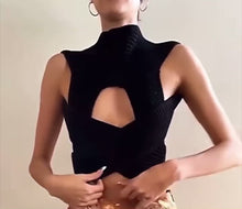 Load and play video in Gallery viewer, Black Wrap Me Up Top
